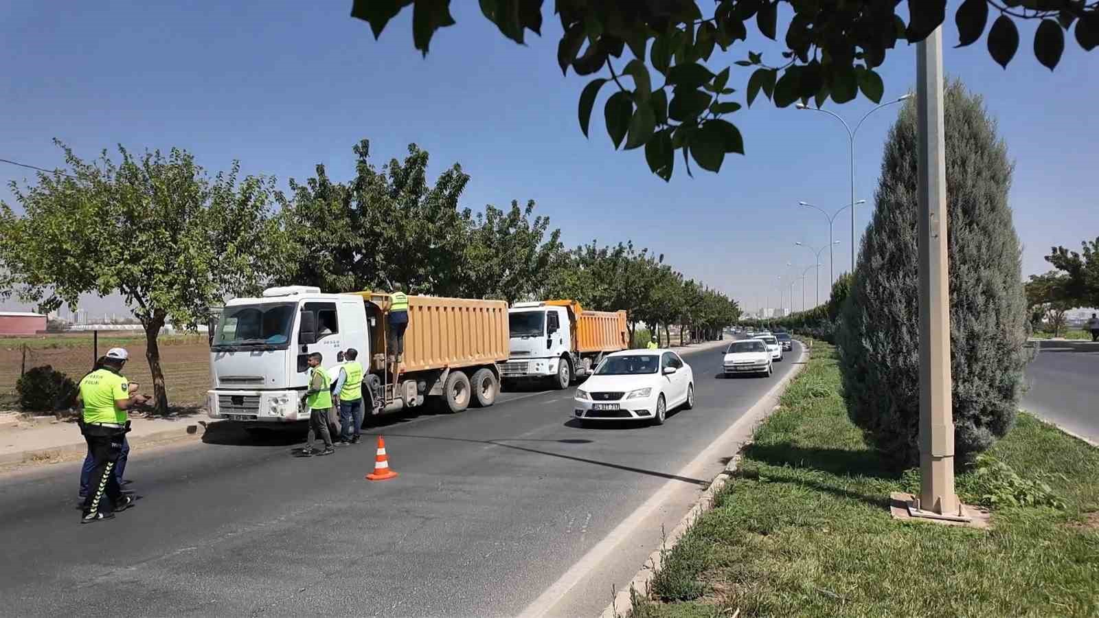 Şanlıurfa’da moloz taşıyan kamyonlar denetlendi