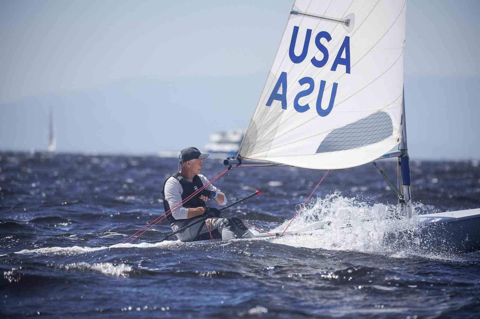 İzmir&rsquo;de yelken festivali başladı: ILCA Master T&uuml;rkiye Şampiyonası Karşıyaka&rsquo;da d&uuml;zenleniyor
