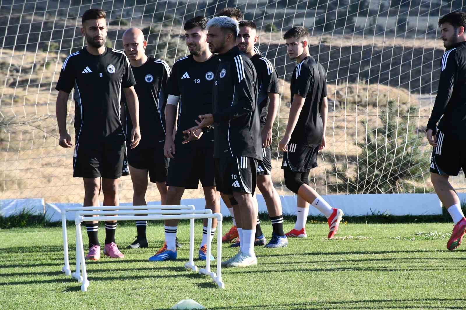 Erciyes 38 FK, T&uuml;rk Metal 1963 SK ile eşleşti
