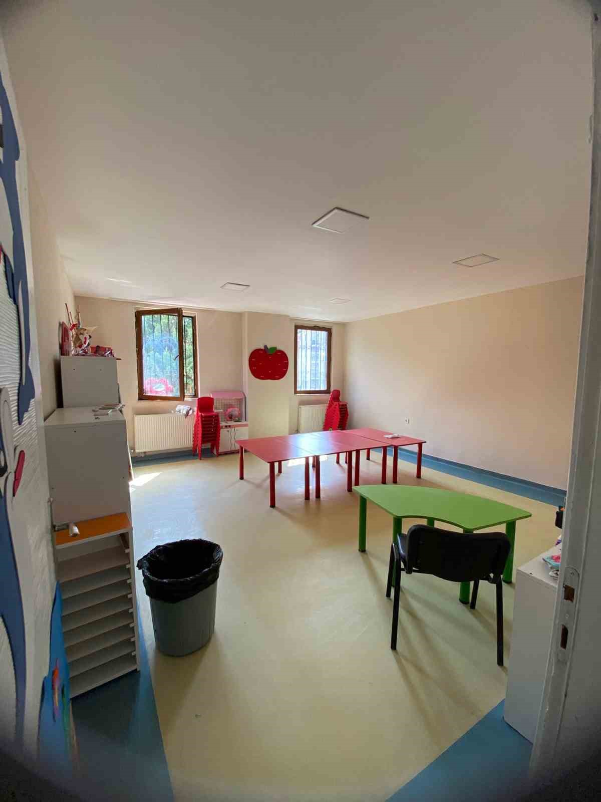 Esenyurt’ta 11 kreşte yenileme çalışmalarında sona gelindi