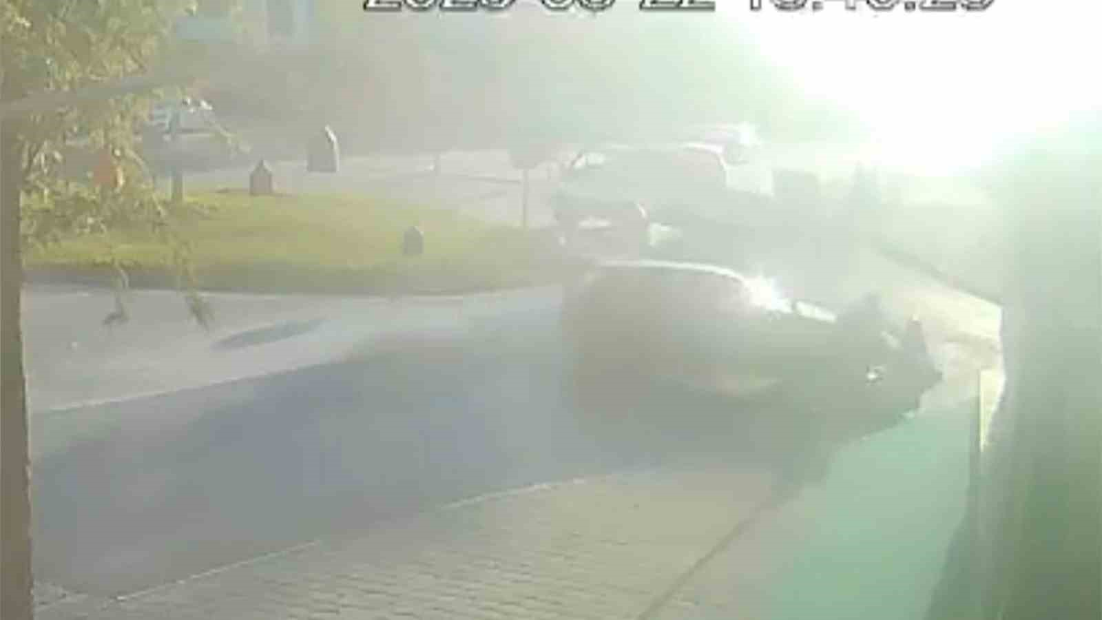 Bursa&rsquo;da otomobil ile motosiklet &ccedil;arpıştı: 1 yaralı
