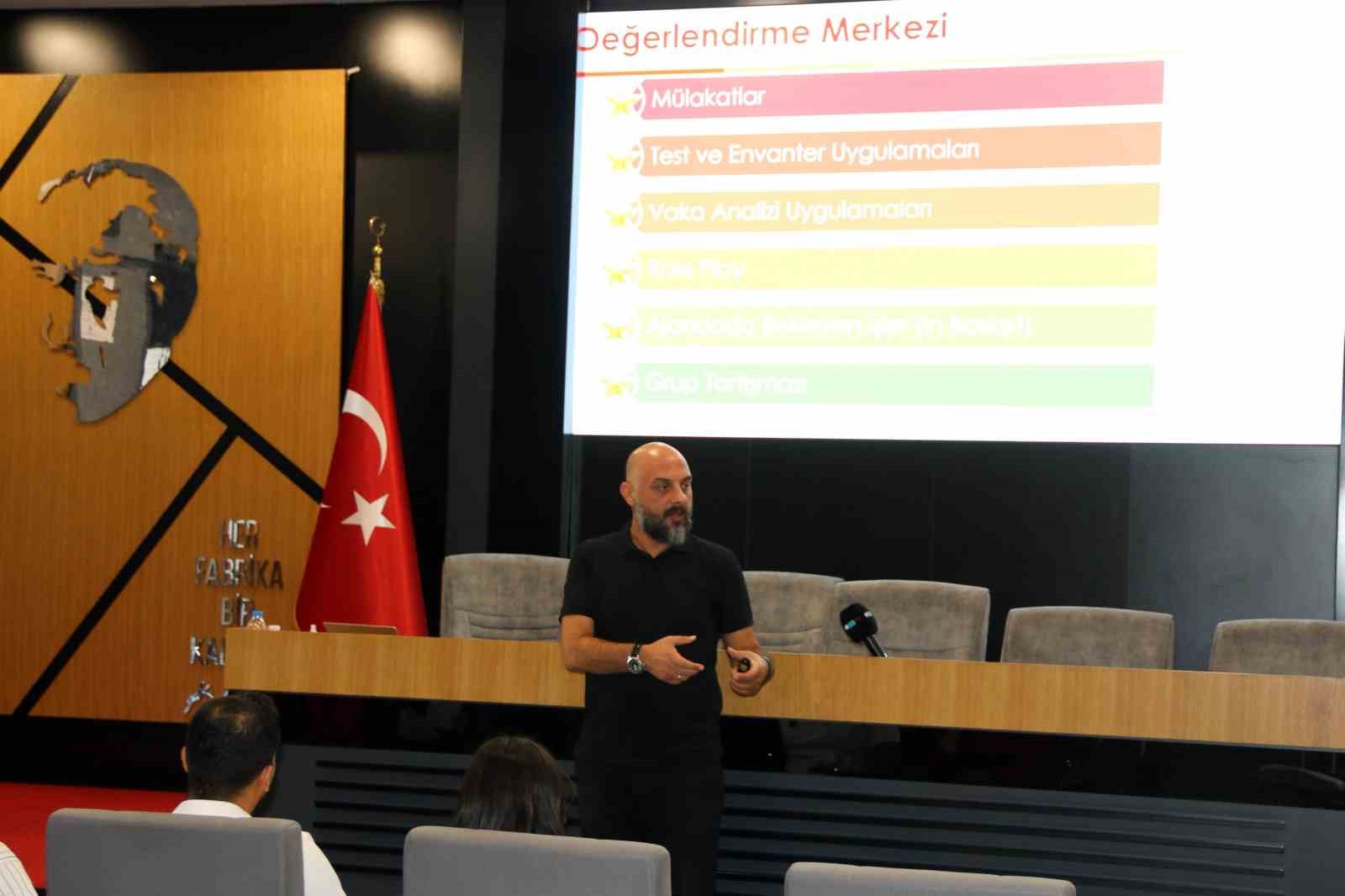 OSB Akademi&rsquo;de "M&uuml;lakat Teknikleri" eğitimi ger&ccedil;ekleştirildi
