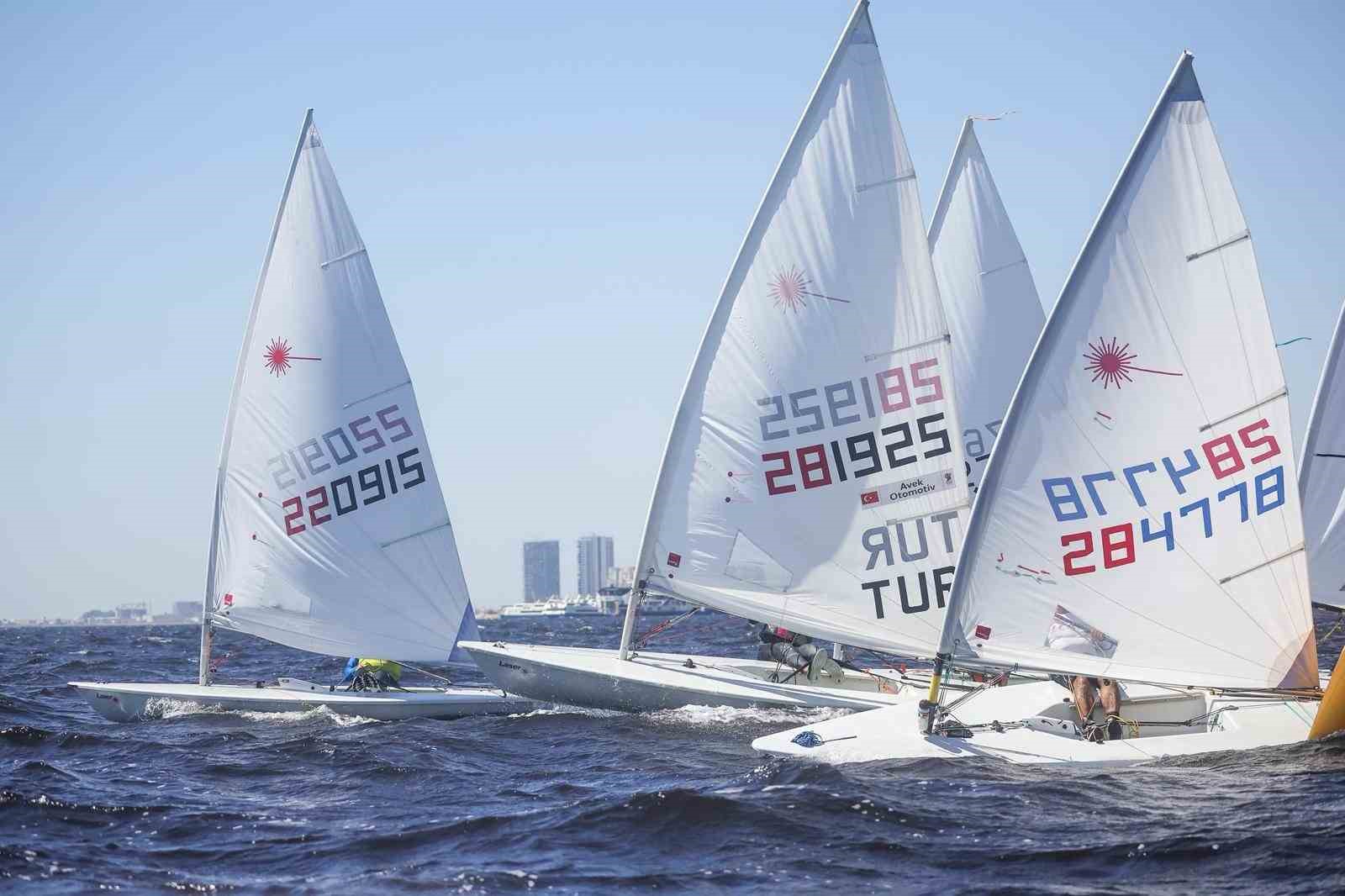 İzmir&rsquo;de yelken festivali sona erdi
