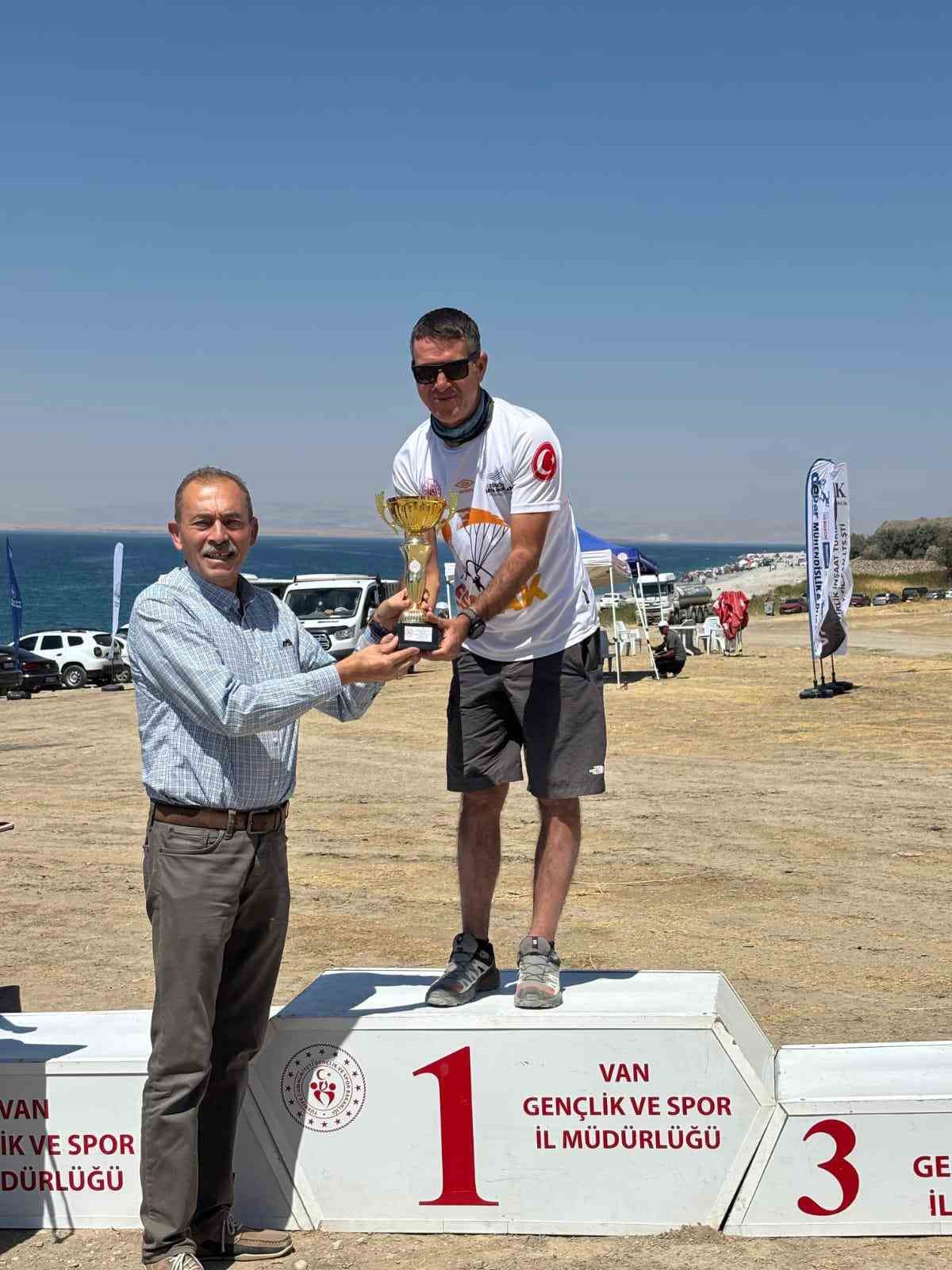 Yamaç paraşütüne Elazığ damgası