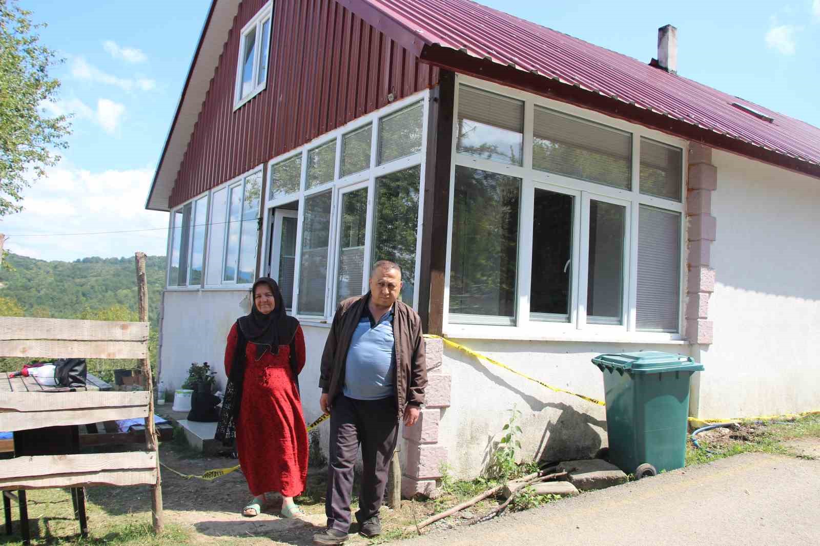 Bolu Dağı’ndaki köy evi kendiliğinden yanıyor: Bir hafta içinde 4 yangın