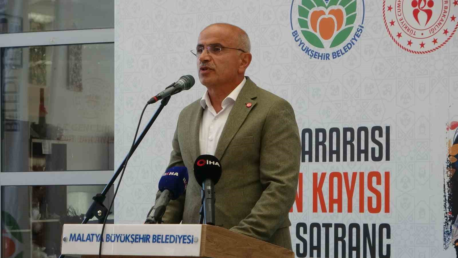 8. Uluslararası Altın Kayısı Satran&ccedil; Turnuvası Malatya&rsquo;da başladı
