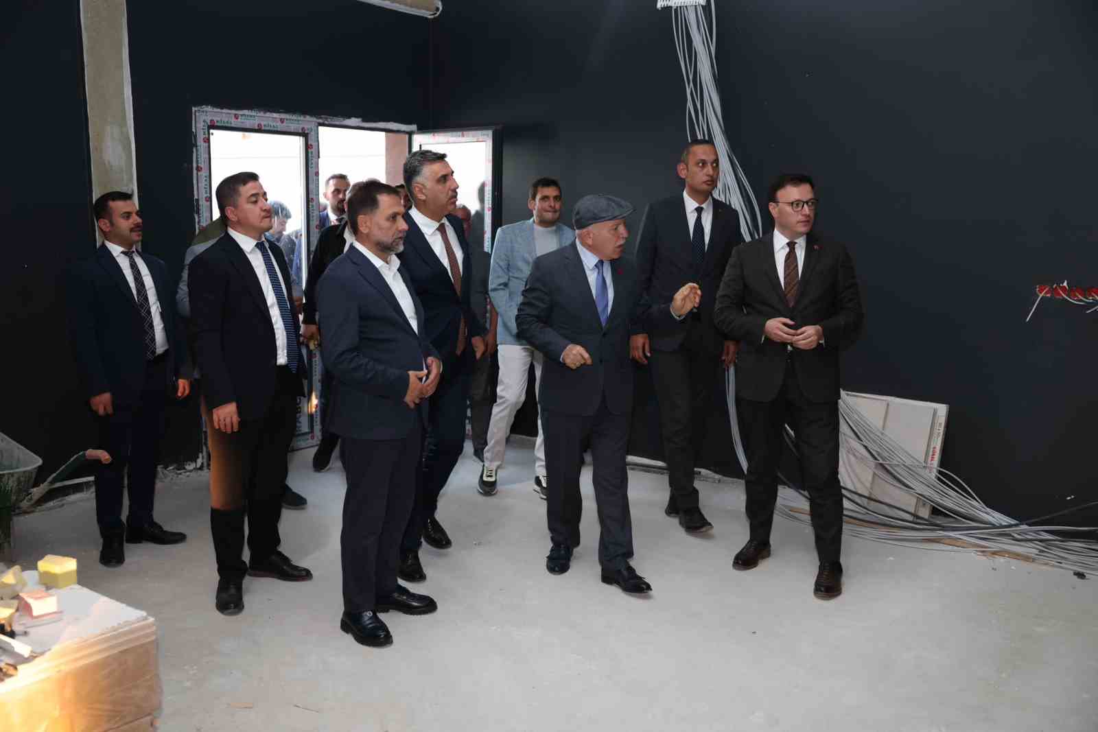 Sekmen ve U&ccedil;ar saha gezisinde
