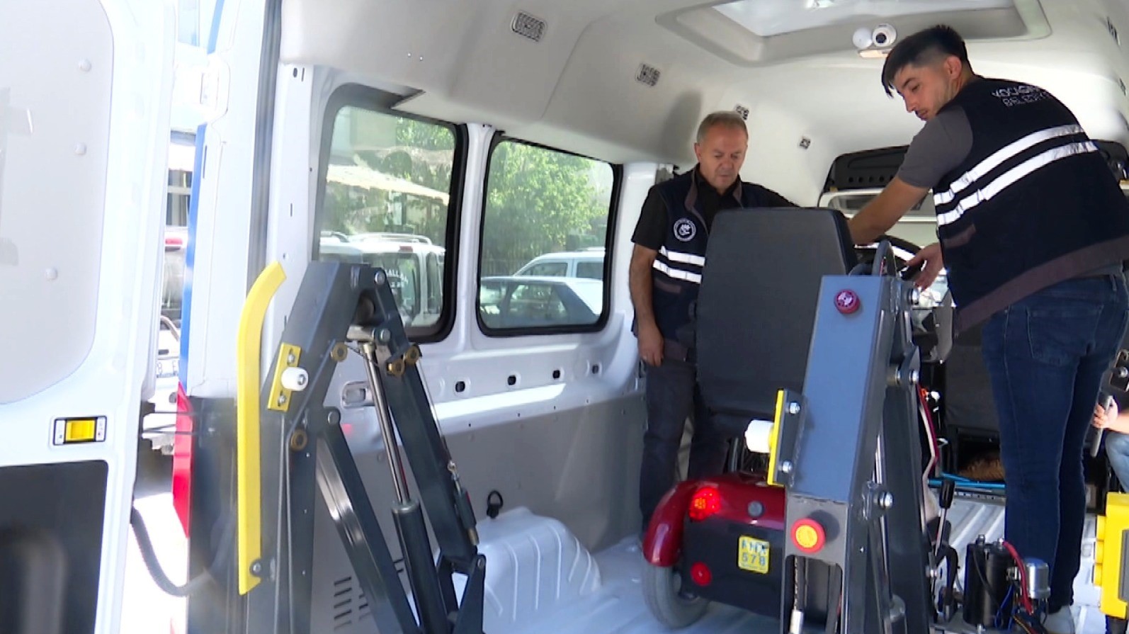 Başkan &Ccedil;olakbayrakdar: "Her bir hemşehrimizin hayatına değer katmak i&ccedil;in &ccedil;alışıyoruz"
