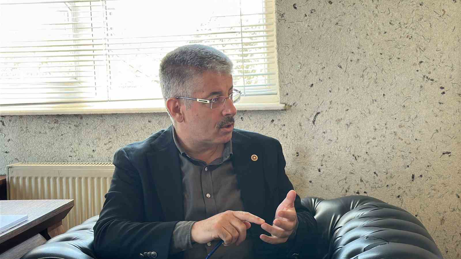 &Ccedil;opuroğlu; "Lojistik sekt&ouml;r&uuml; ekonominin bel kemiğidir"
