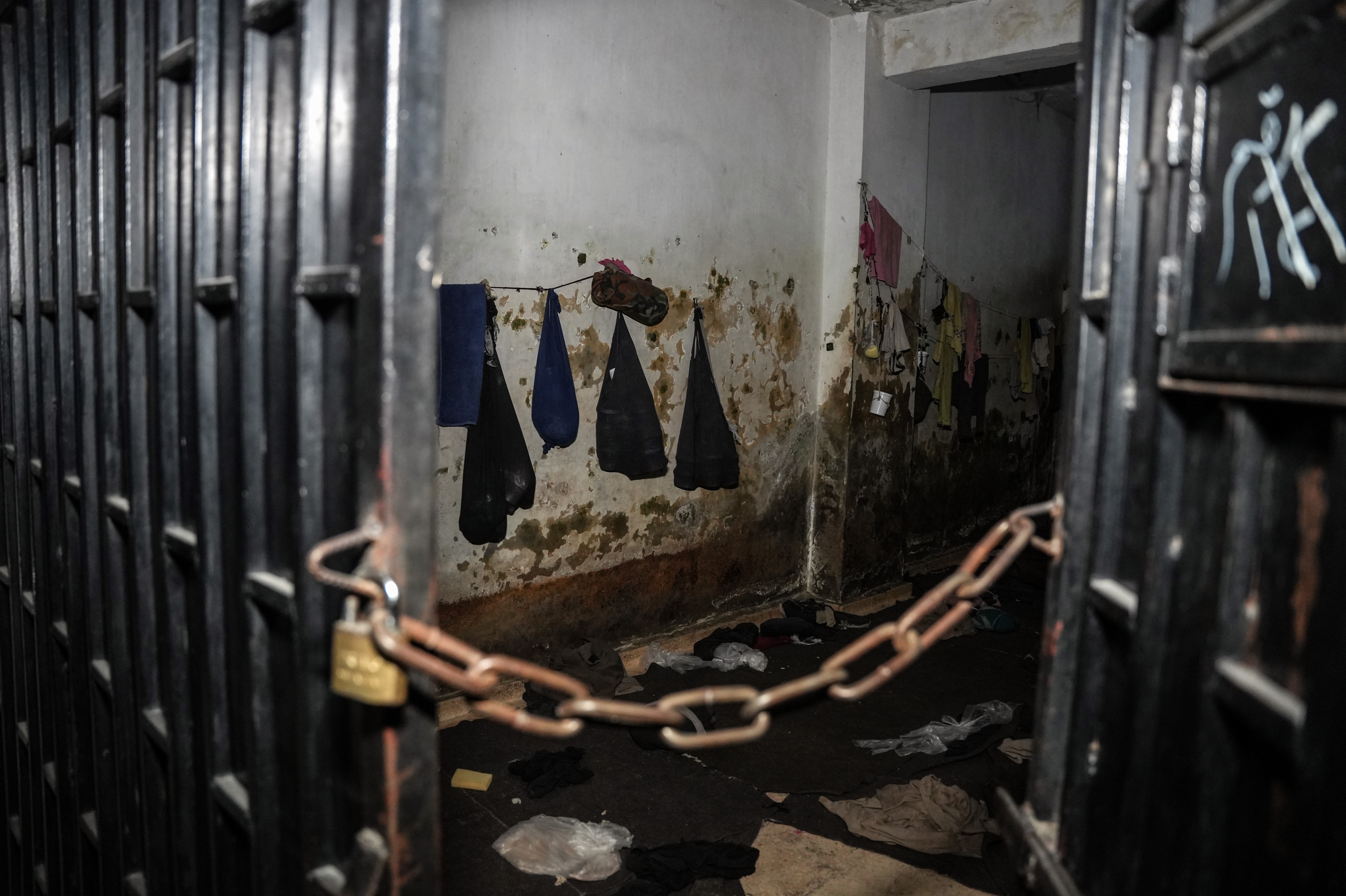 Suriye'de Sednaya Hapishanesi'nde çalışan 3 gardiyan ve eski tutuklular yüzleşti