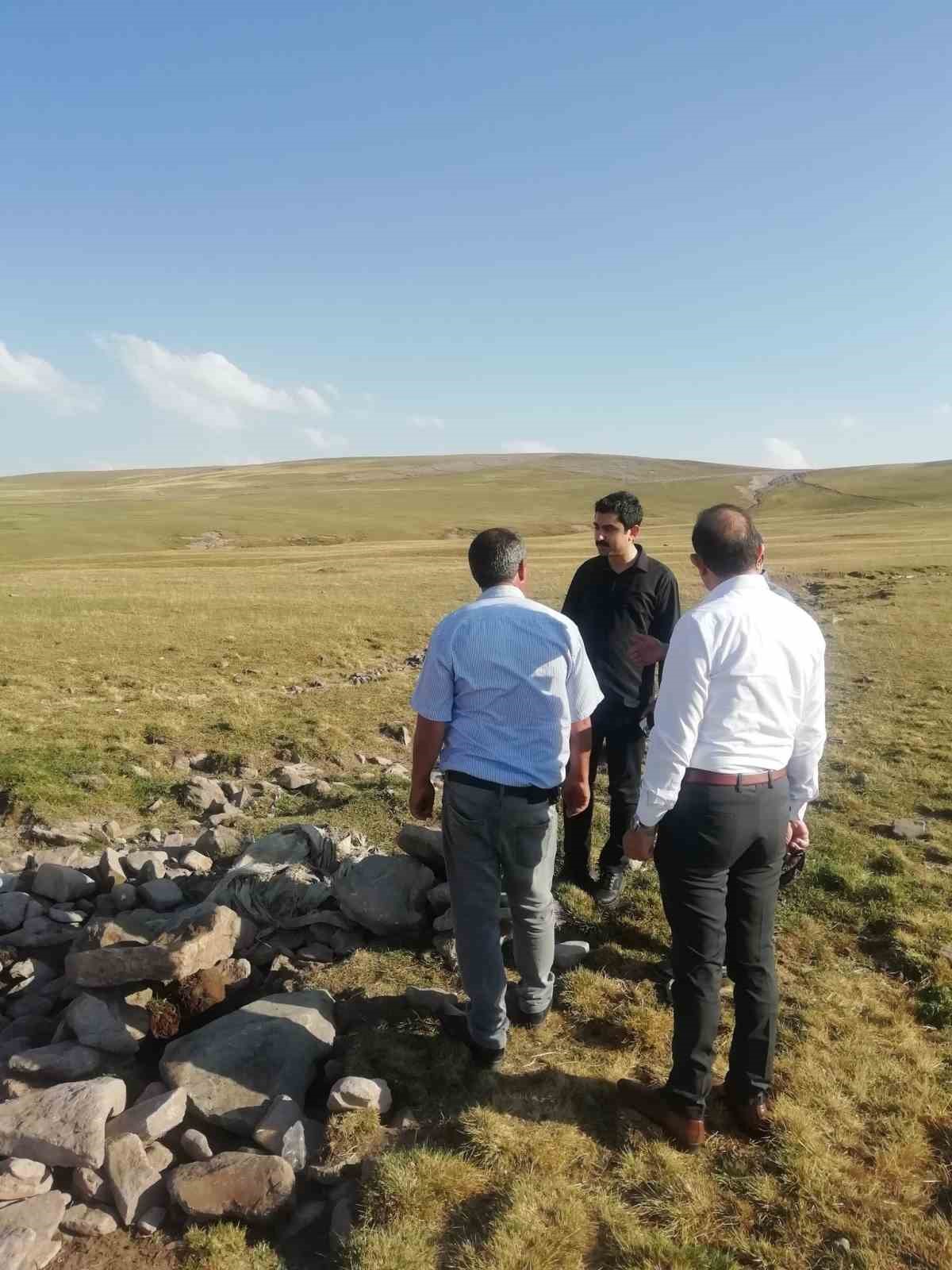 Susuz’da içme suyu isale hattı projesi sürüyor
