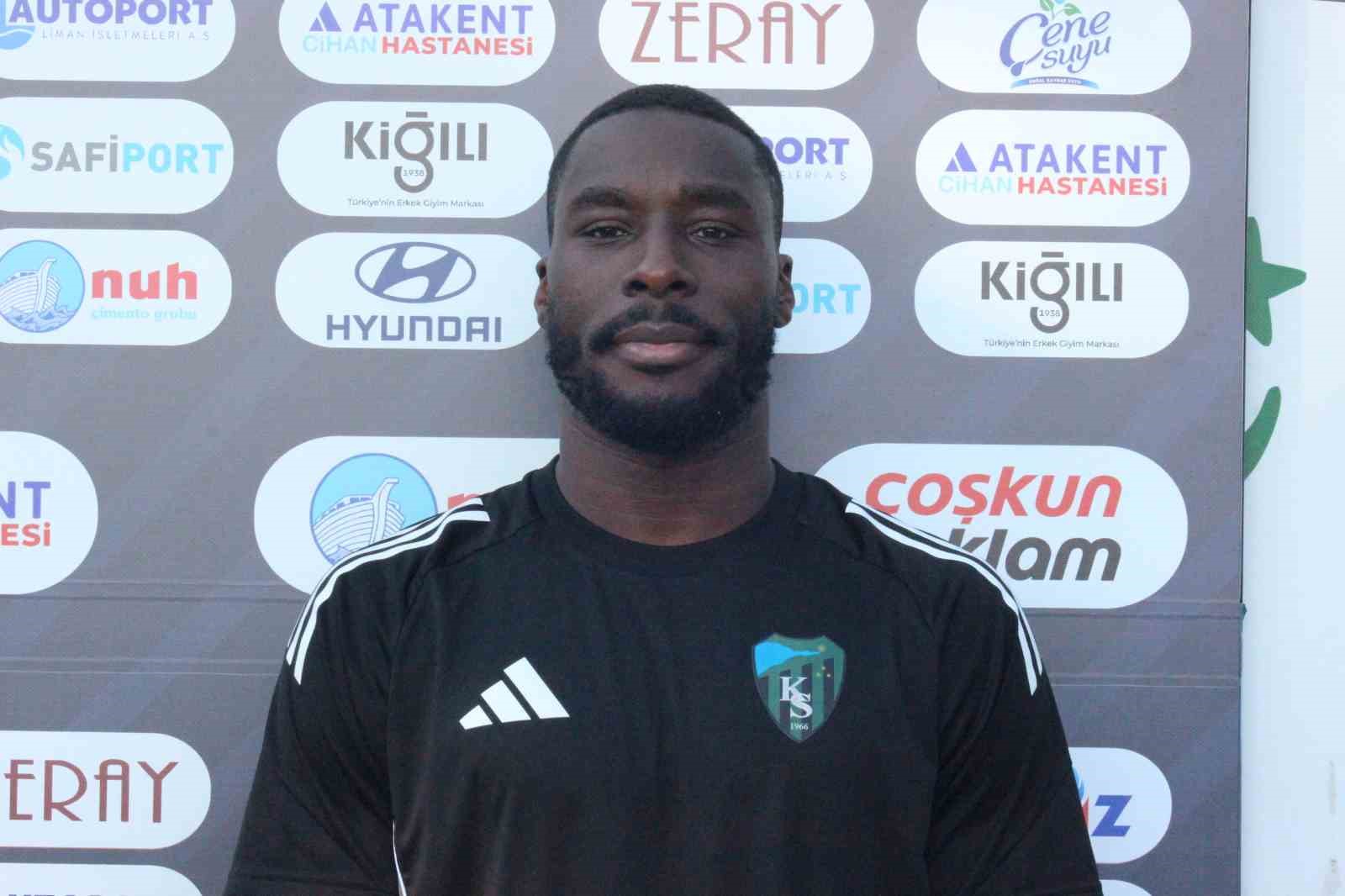 Kocaelispor, Kayserispor maçı öncesi taraftara açık antrenman