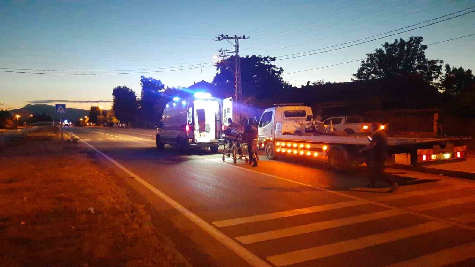 Samsun’da otomobil ile traktör çarpıştı: 3 yaralı