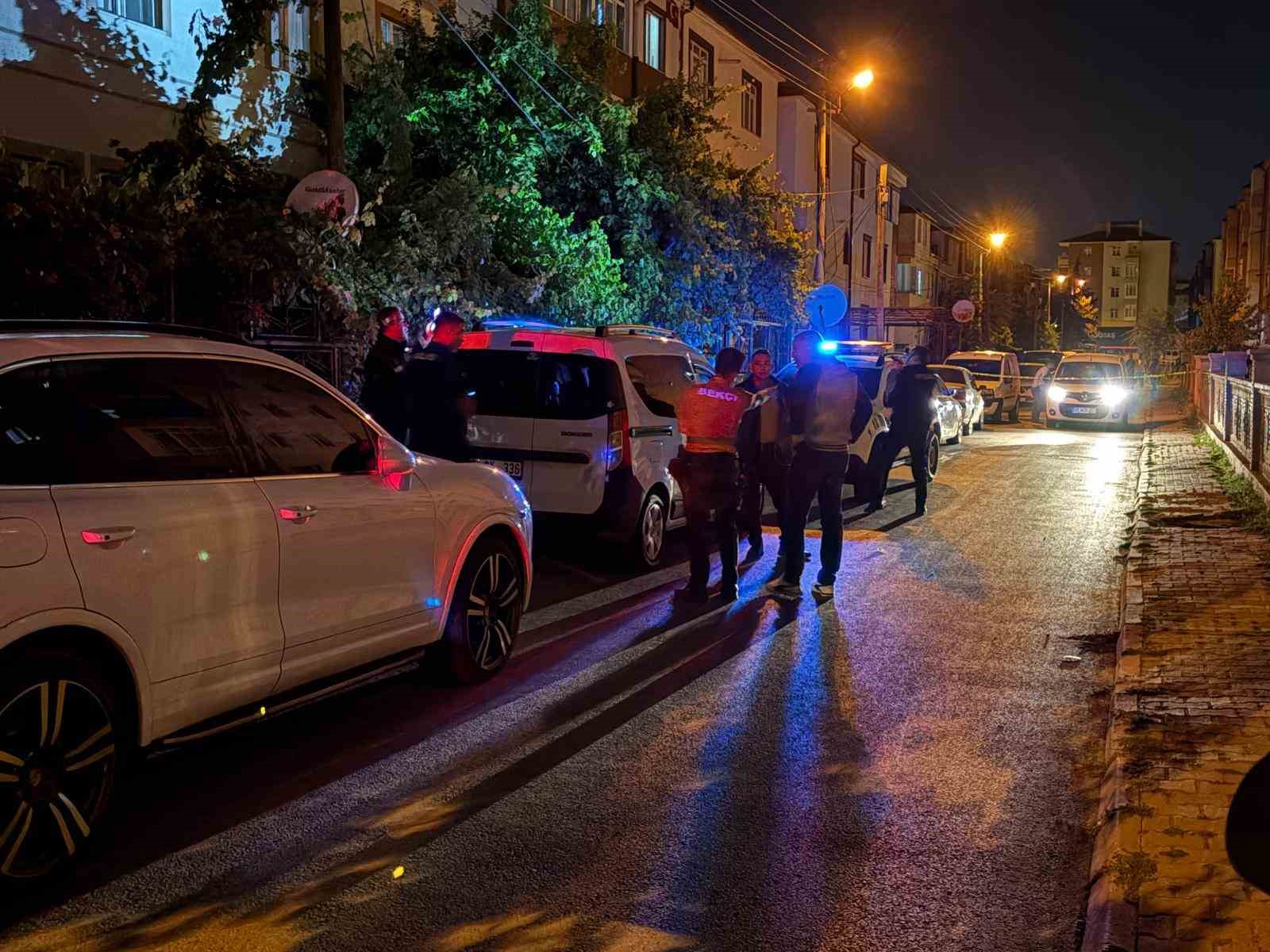 Husumetlileri, &ouml;nce evini ve arabasını daha sonra d&uuml;kkanını kurşunladı
