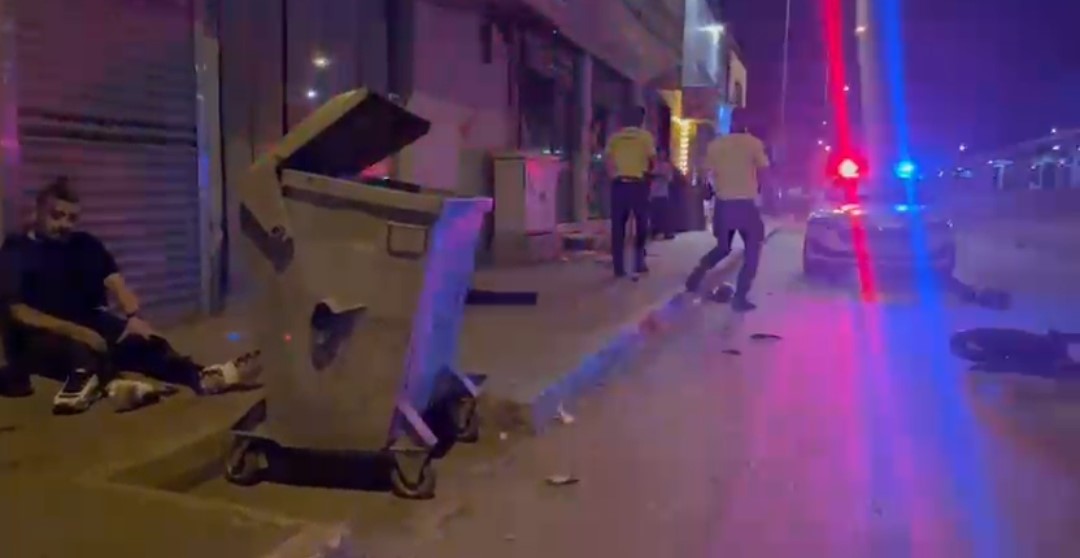 Bursa&rsquo;da motosiklet işletme girişine &ccedil;arptı: 2 ağır yaralı
