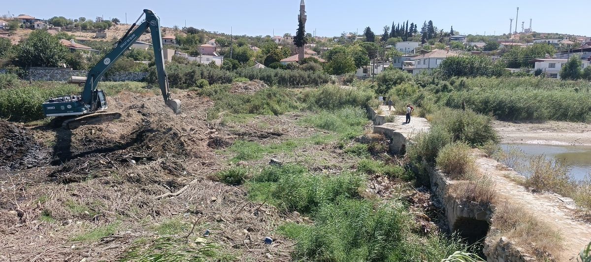 İnat&ccedil;ı filminin &ccedil;ekildiği tarihi taş k&ouml;pr&uuml; temizleniyor
