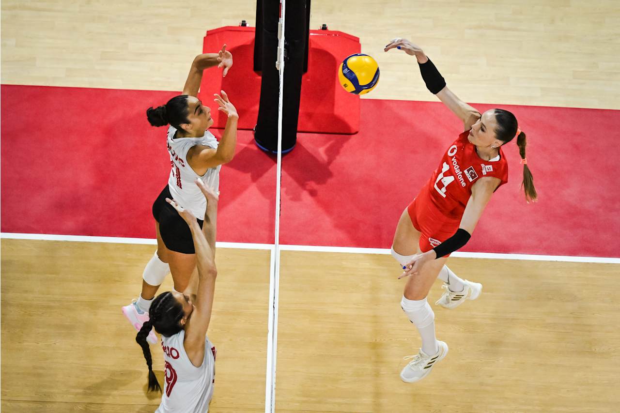 A Milli Kadın Voleybol Takımı, grup aşamasını 3’te 3 ile lider tamamladı