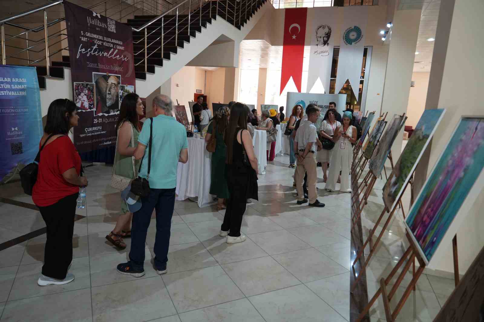 ’Hititlerin İzinde Çorum’dan Niğde’ye Sergisi’ sanatseverlerle buluştu