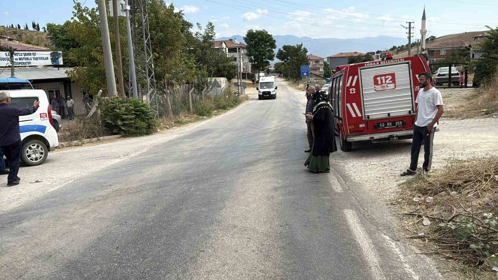 Erbaa&rsquo;da feci kaza: 1 &ccedil;ocuk ağır yaralandı, hamile kadın bebeğini kaybetti
