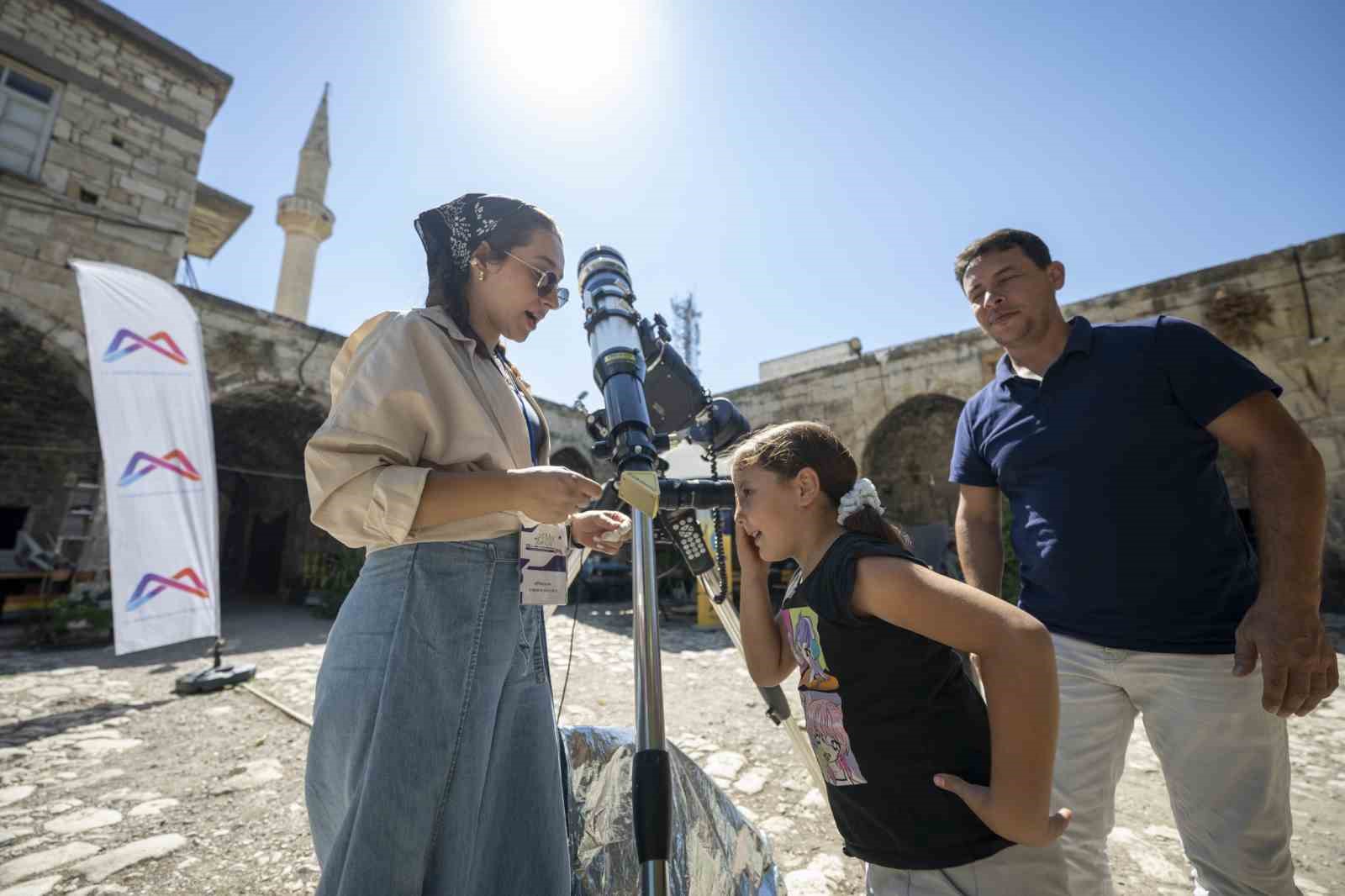 Mersin&rsquo;de herkes bilimle buluşuyor
