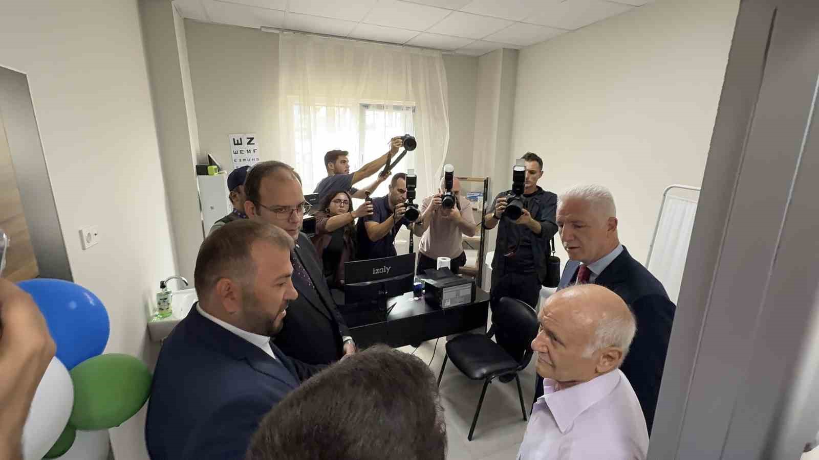 Arnavutköy’de Aile Sağlığı Merkezi açılışı İstanbul Valisi Davut Gül’ün katılımıyla gerçekleşti
