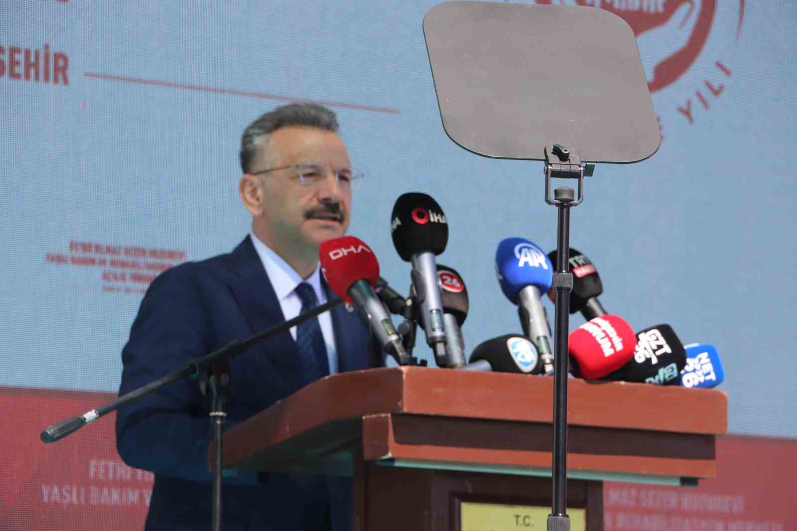 Bakan G&ouml;ktaş: "T&uuml;rkiye&rsquo;de 29 bin 615 yaşlımız yatılı bakım ve rehabilitasyon hizmetinden faydalanıyor"
