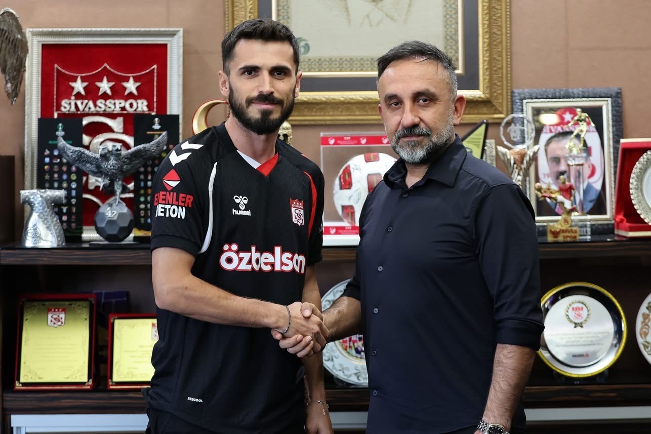 Valon Ethemi resmen Sivasspor’da