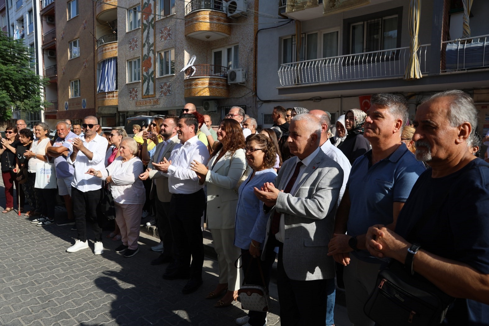 Kadınlar hem üretecek hem ekonomiye katkı sağlayacak
