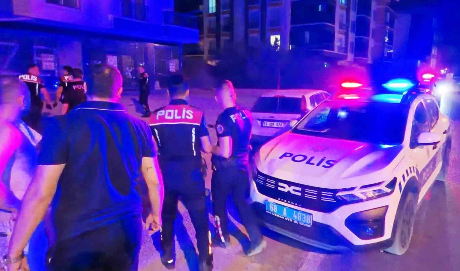 Aksaray&rsquo;da damat kayınpederini t&uuml;fekle vurdu
