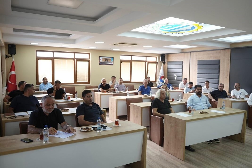 Edremit Ticaret Odasında ağustos ayı faaliyetleri değerlendirildi
