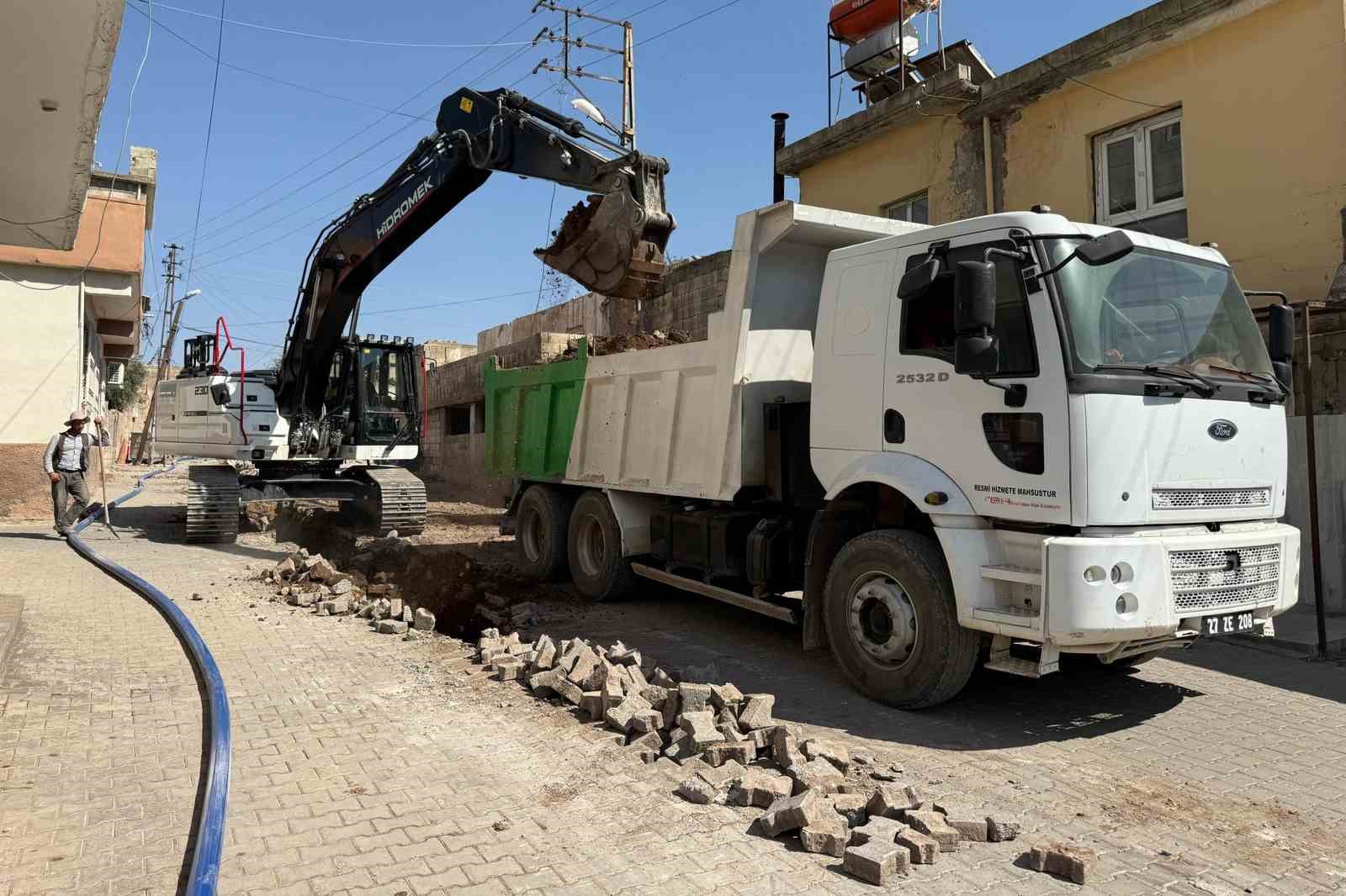 B&uuml;y&uuml;kşehir Belediyesi&rsquo;nden Araban il&ccedil;esine hizmet seferberliği devam ediyor
