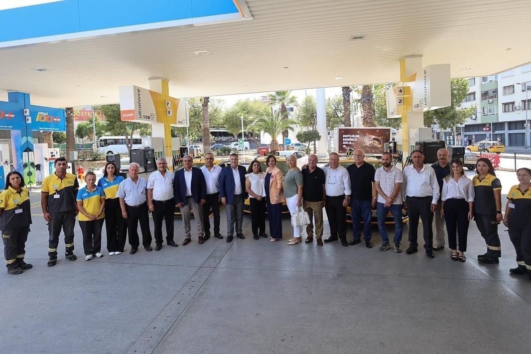 İzmir&rsquo;de, taksici esnafına akaryakıtta indirim desteği
