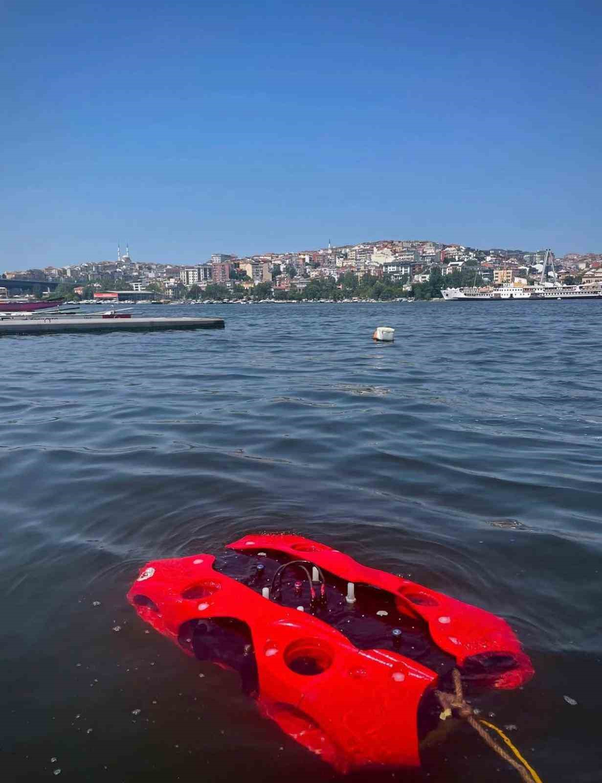 Sanayi ve Teknoloji Bakanı Kacır, TEKNOFEST’te Cağaloğlu Anadolu Lisesi’nin İnsansız Su Altı Takımını  ziyaret etti
