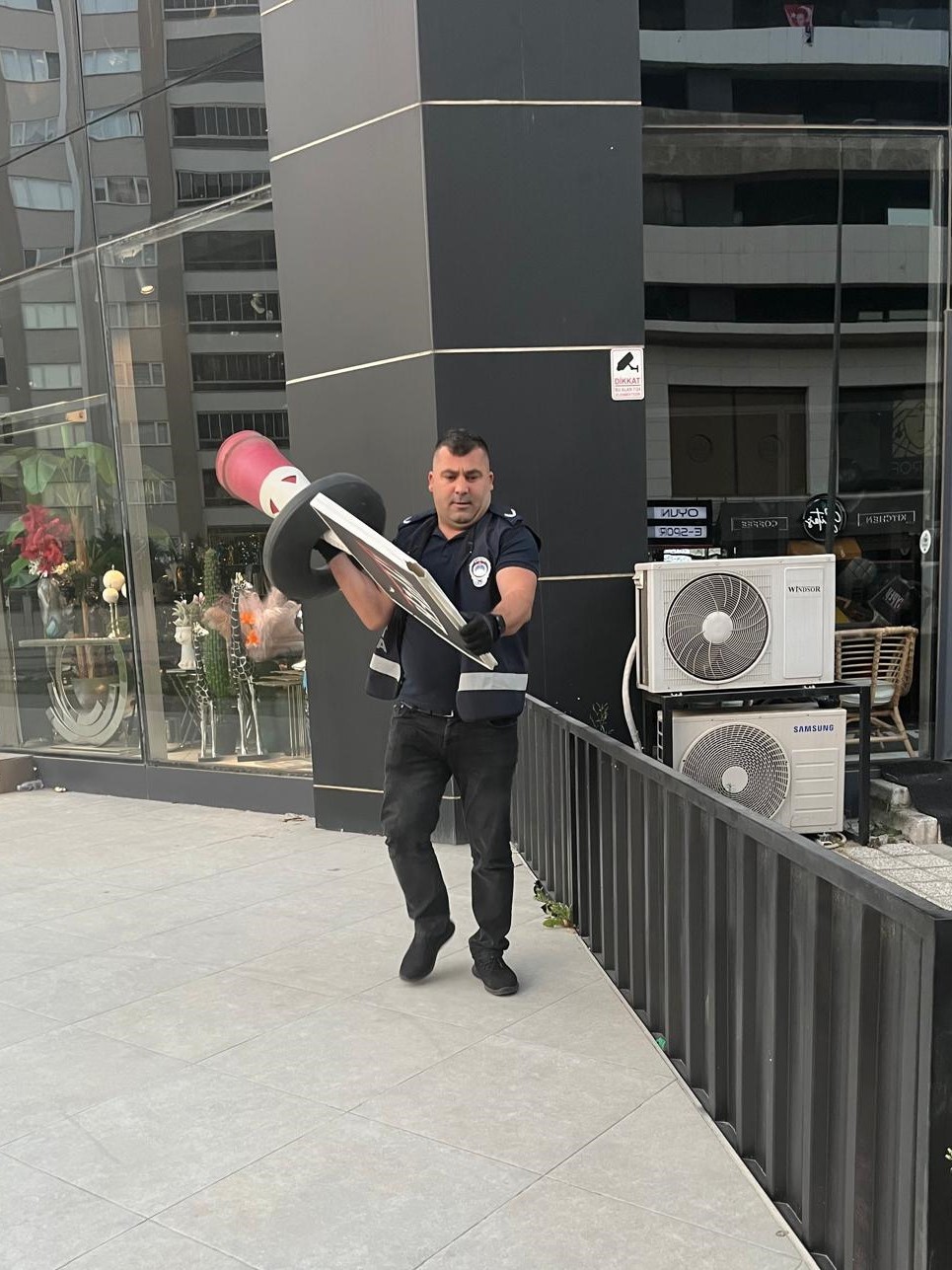 Nilüfer’in caddelerinde kapsamlı temizlik
