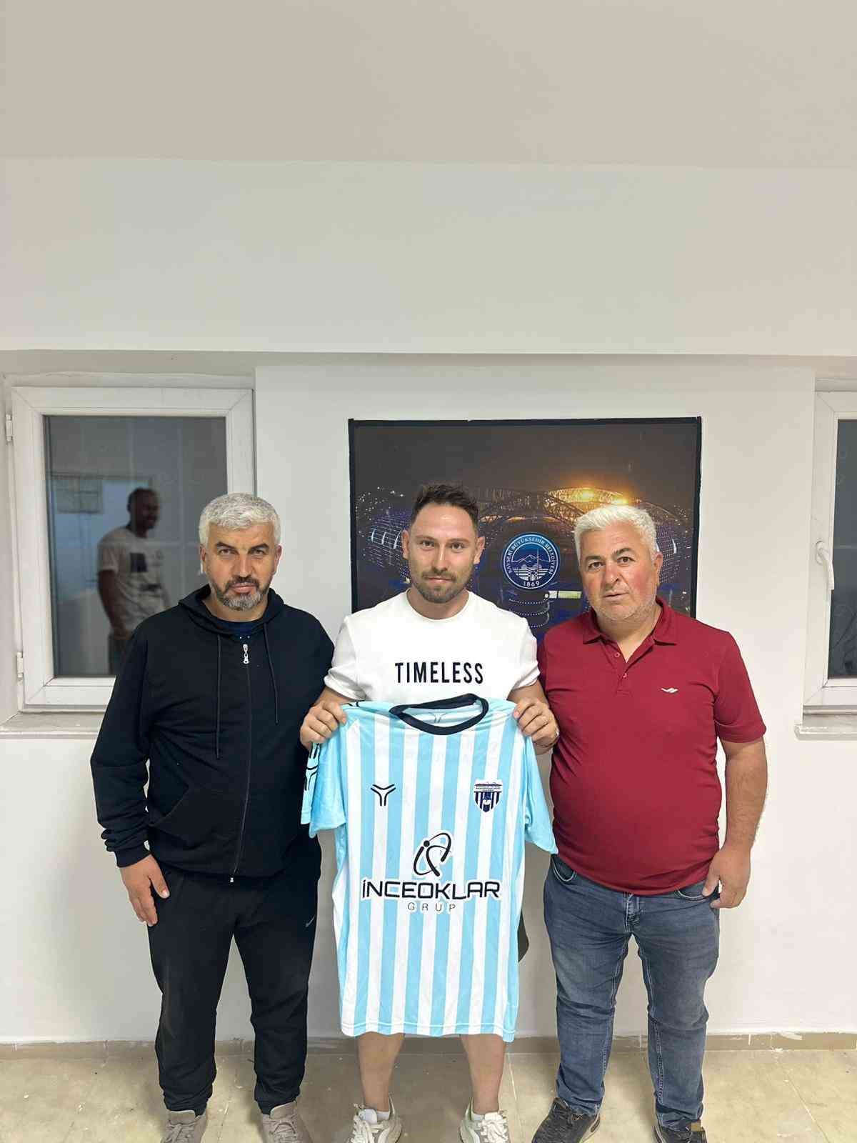 Başakpınarspor&rsquo;dan 6 transfer birden
