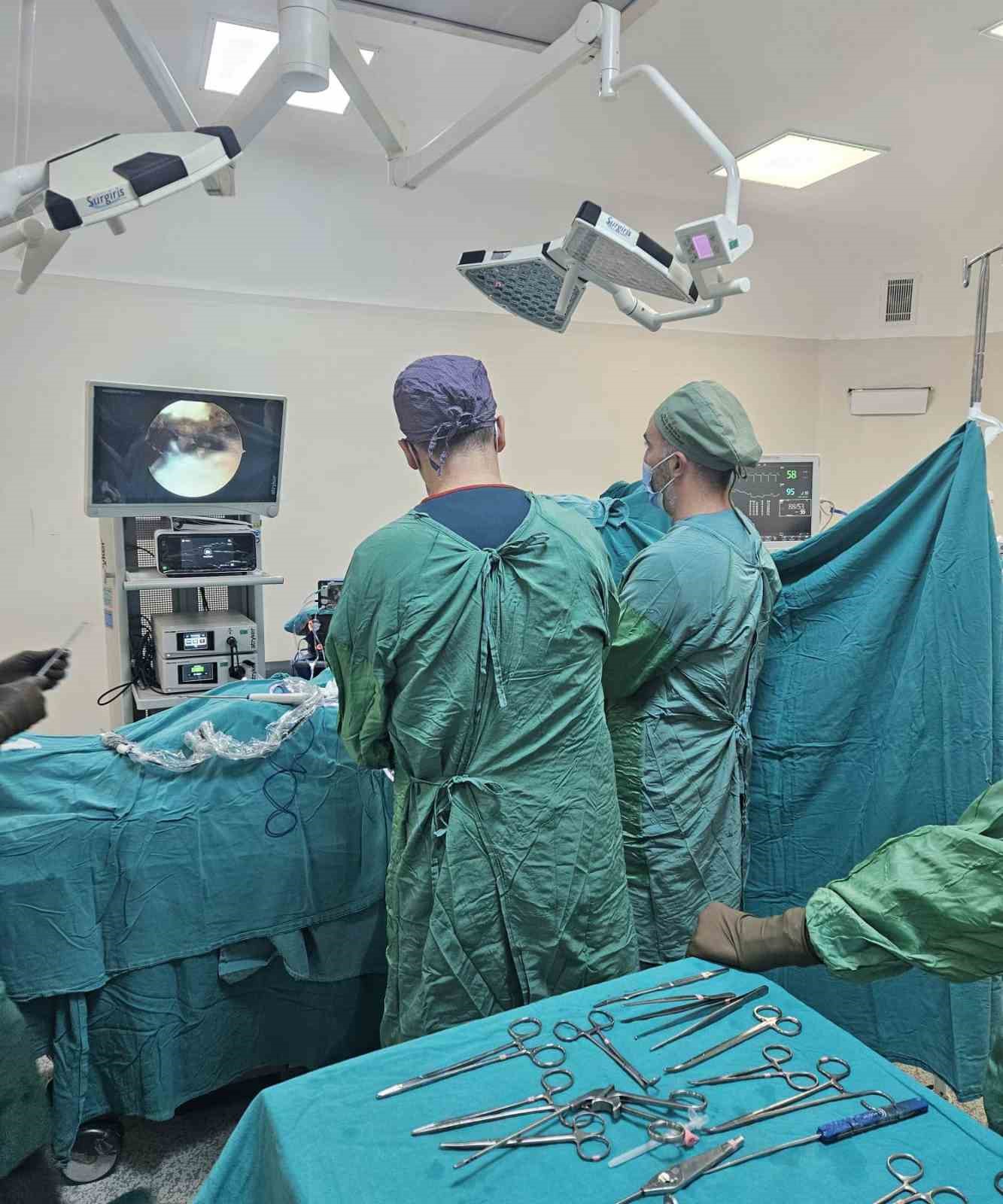 Bayburt’ta 5 hastaya diz protezi ve kapalı omuz ameliyatı yapıldı