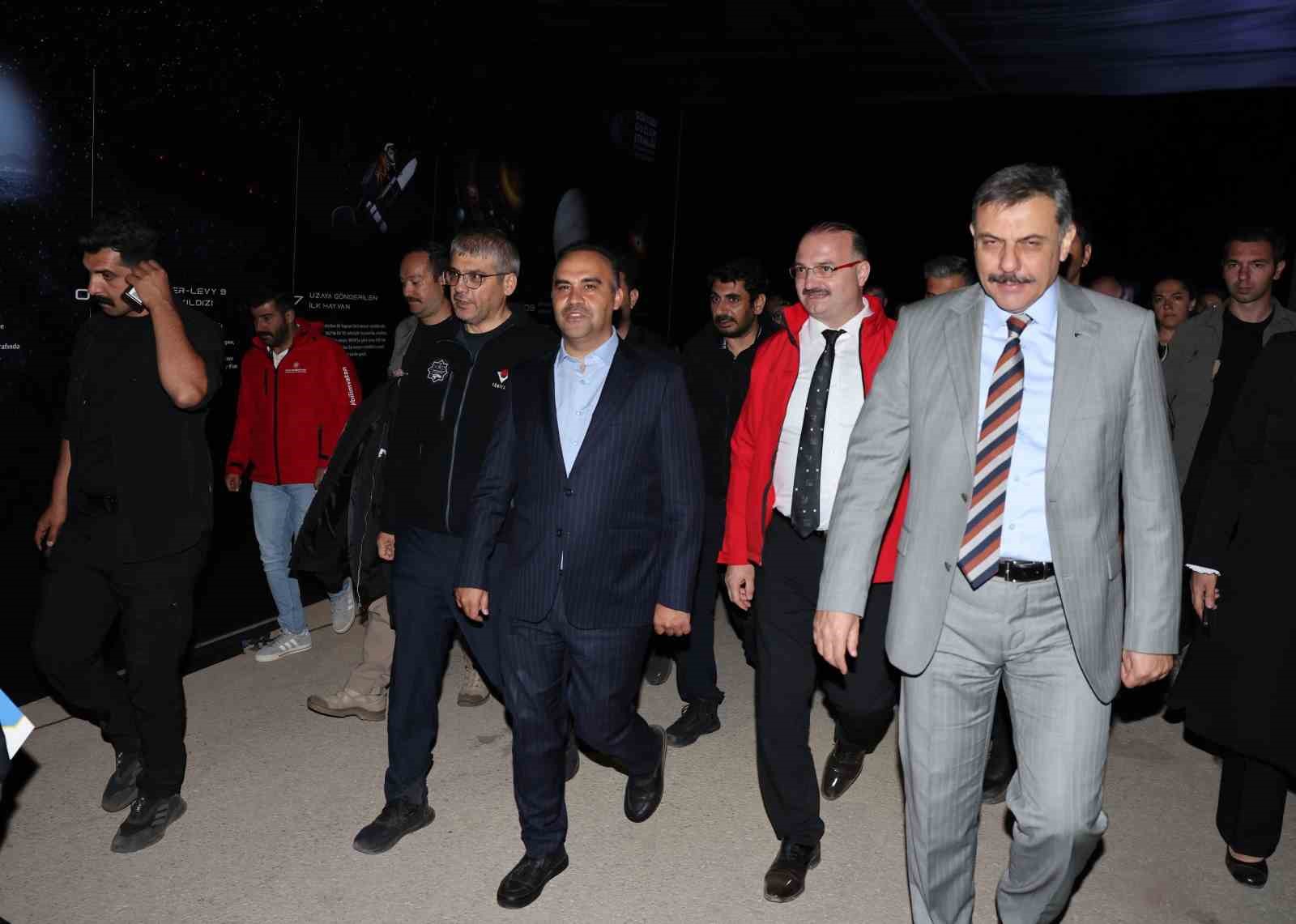 Atatürk Üniversitesi gökyüzü gözlem etkinliğinde yerini aldı
