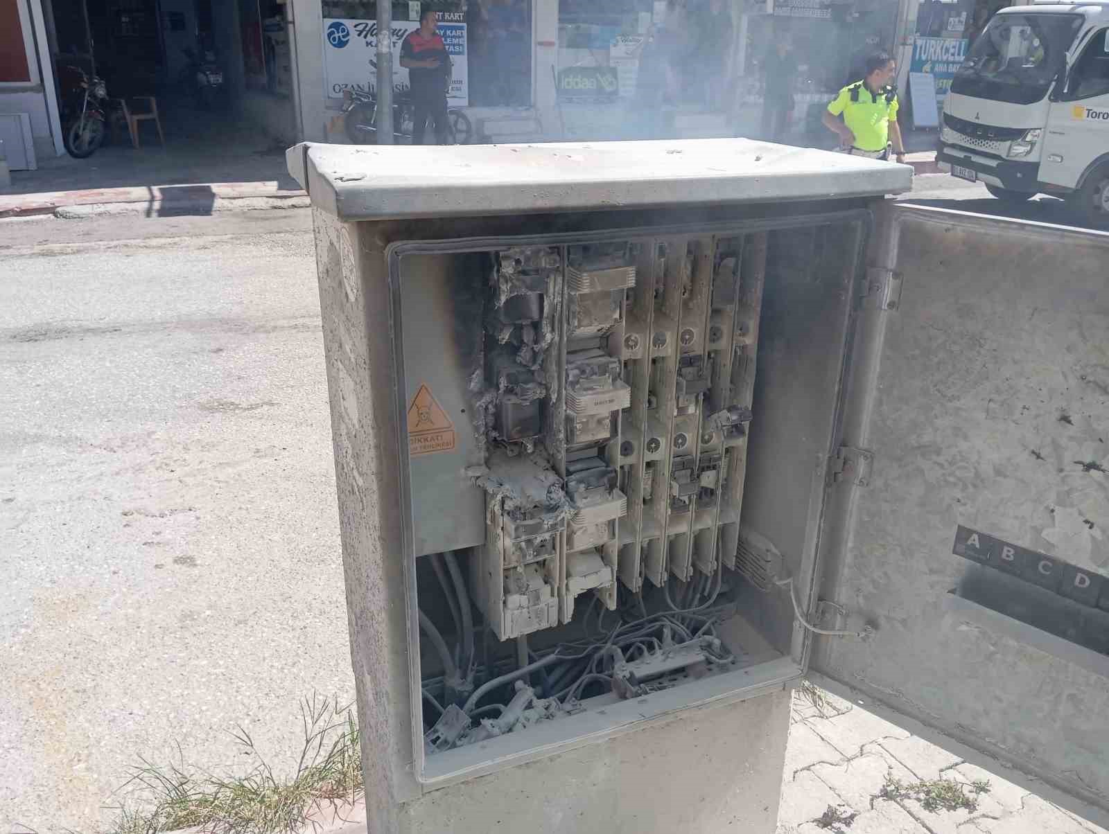 Samandağ&rsquo;da trafo yangını &ccedil;ıktı
