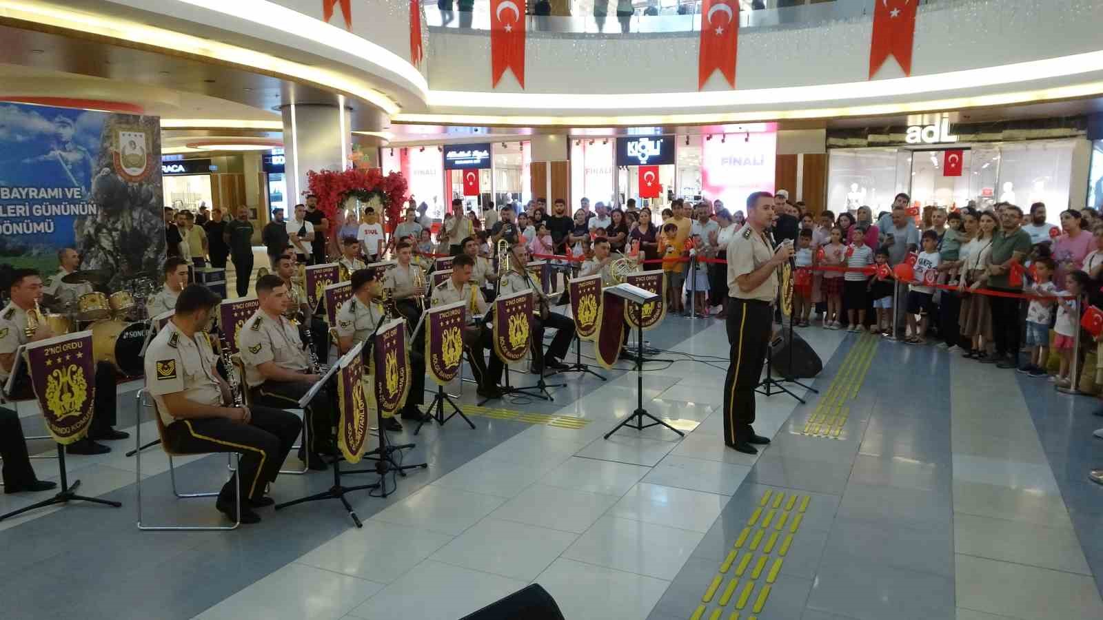 Malatya’da 30 Ağustos Zafer Bayramı konseri