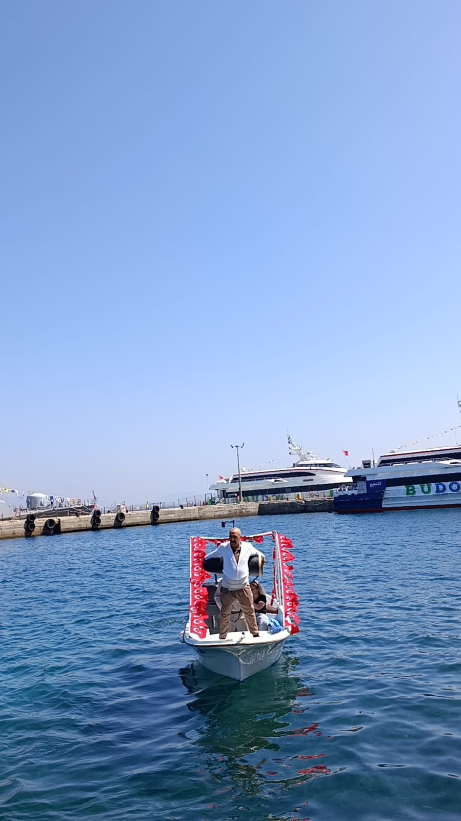 Seyitonbaşı Senin Kahramanın ekibi yoğun ilgi ve alkışlarla karşılandı