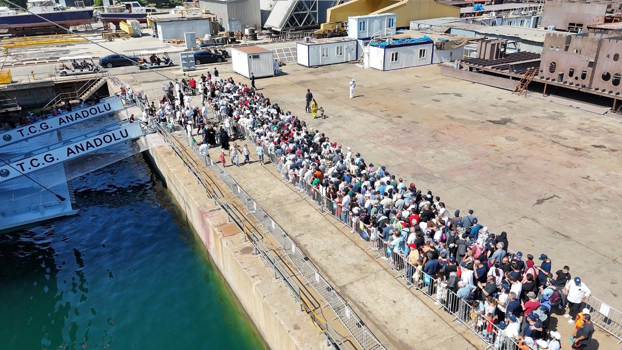 TCG Anadolu, TEKNOFEST’in ilgi odağı oldu