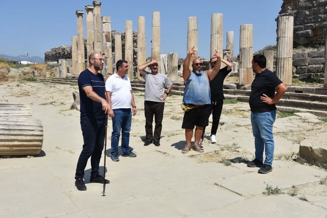 Başkan Zencirci, Magnesia Antik Kenti &ccedil;alışmalarını inceledi
