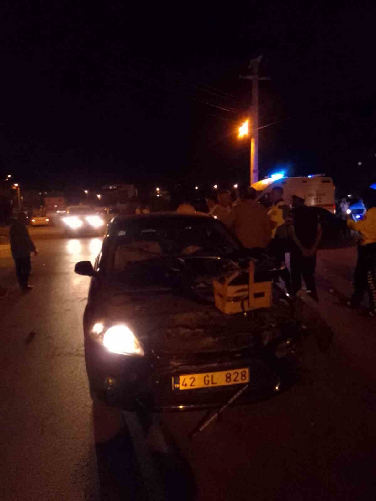 Karapınar&rsquo;da kamyonet ile otomobil &ccedil;arpıştı: 2 yaralı
