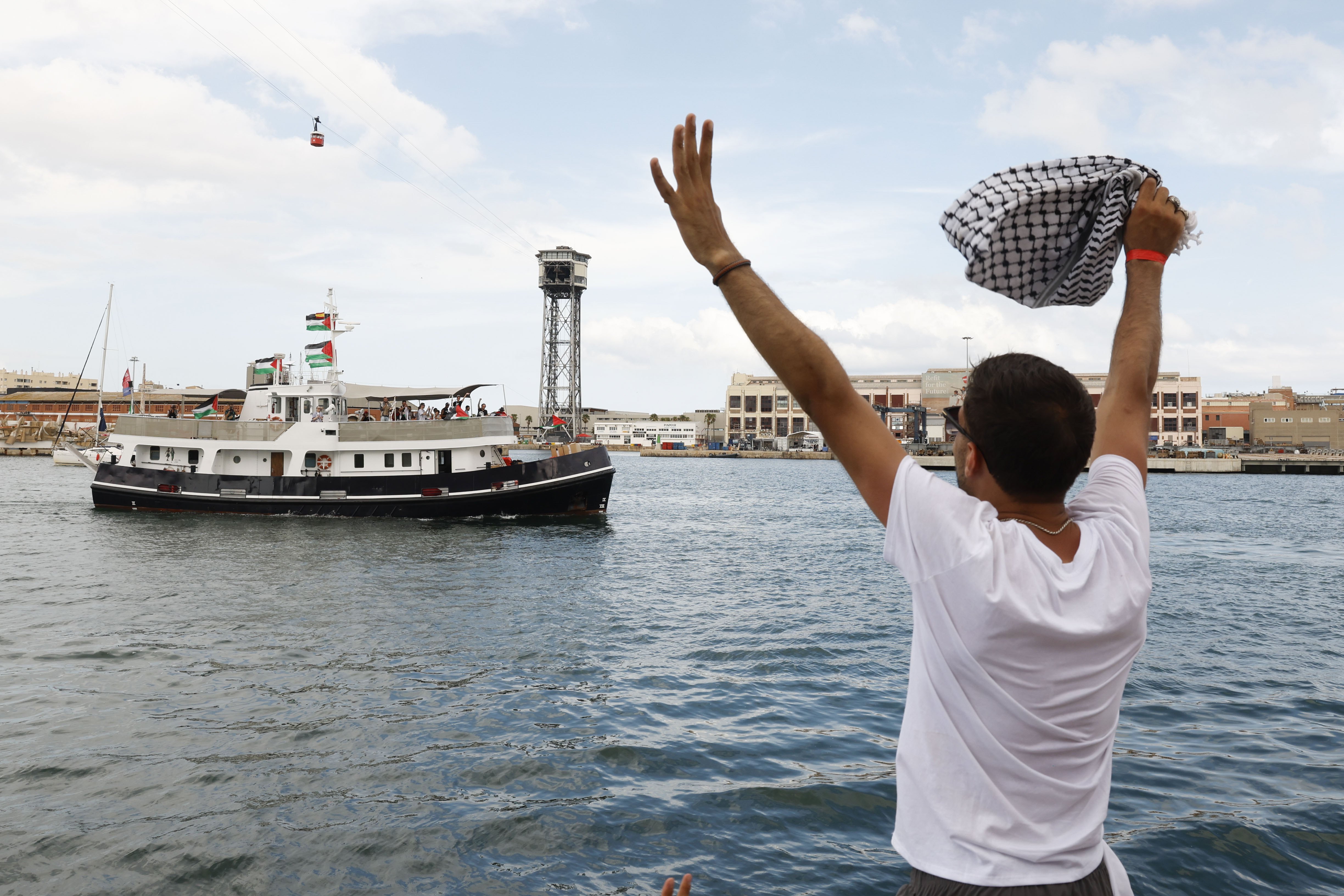 Sumud Filosu'na bağlı gemiler Gazze'ye insani yardım ulaştırmak için İspanya'dan yola çıktı