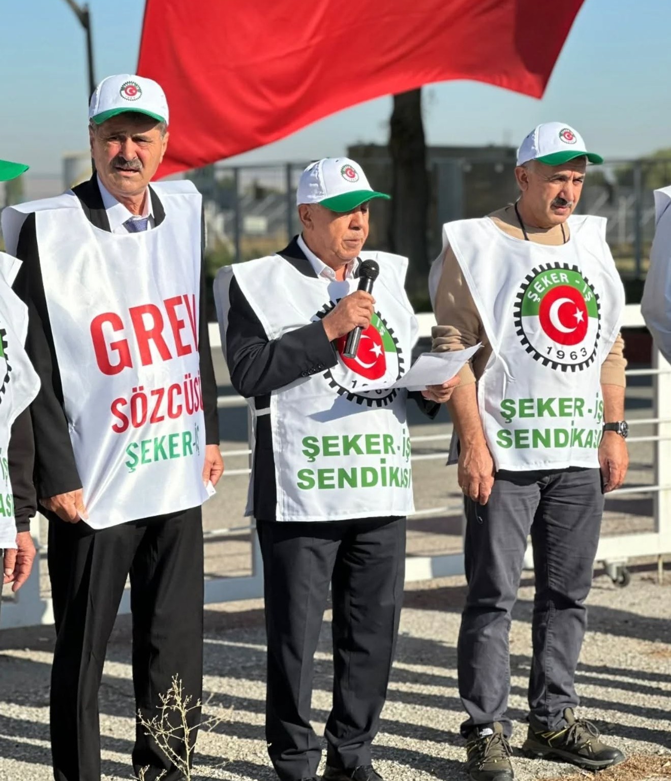 Kütahya Şeker Fabrikası işçileri greve başladı