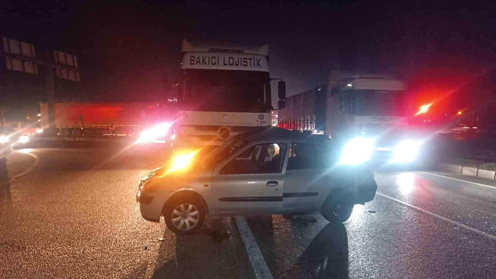 Kırıkkale’de tır ile otomobil çarpıştı: 6 yaralı