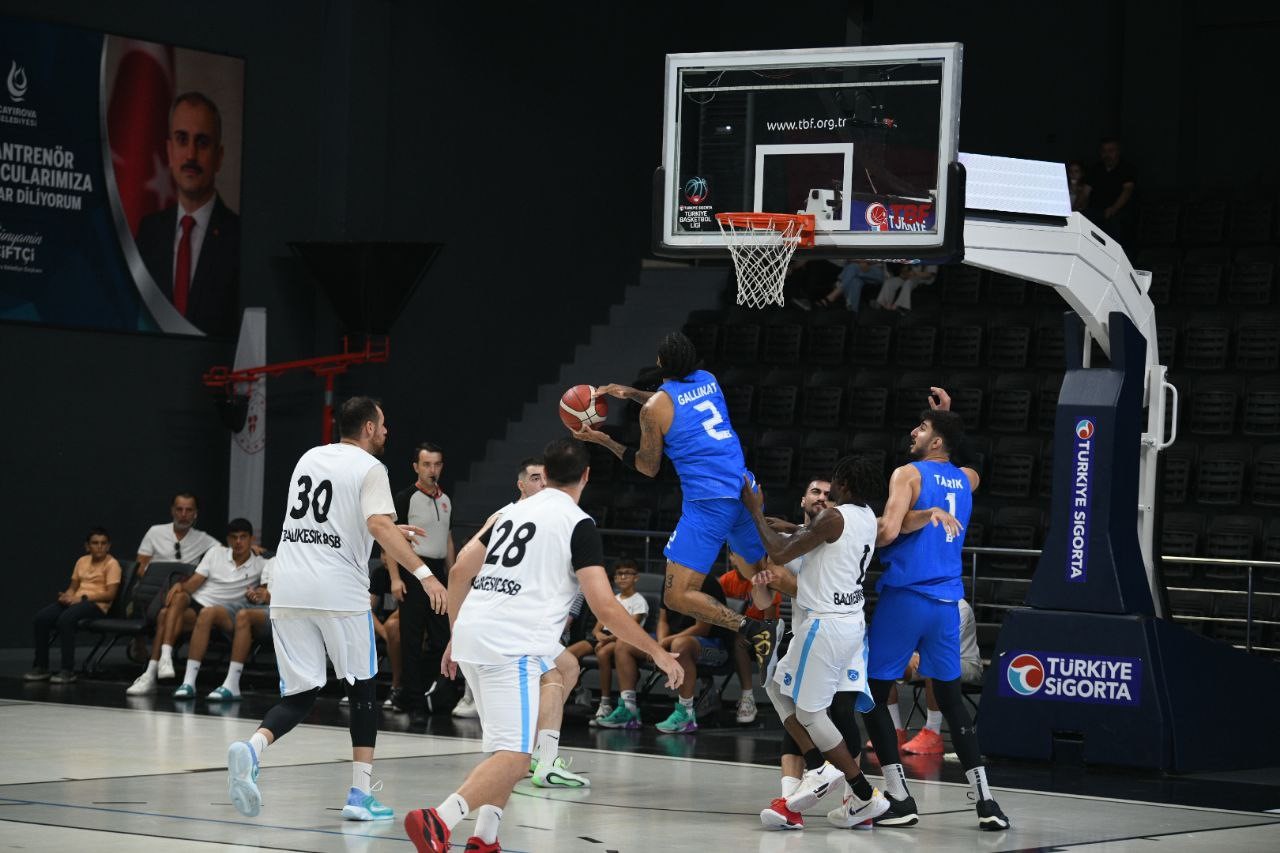 Çayırova Belediyesi, hazırlık maçında Balıkesir Büyükşehir Belediyespor’u mağlup etti