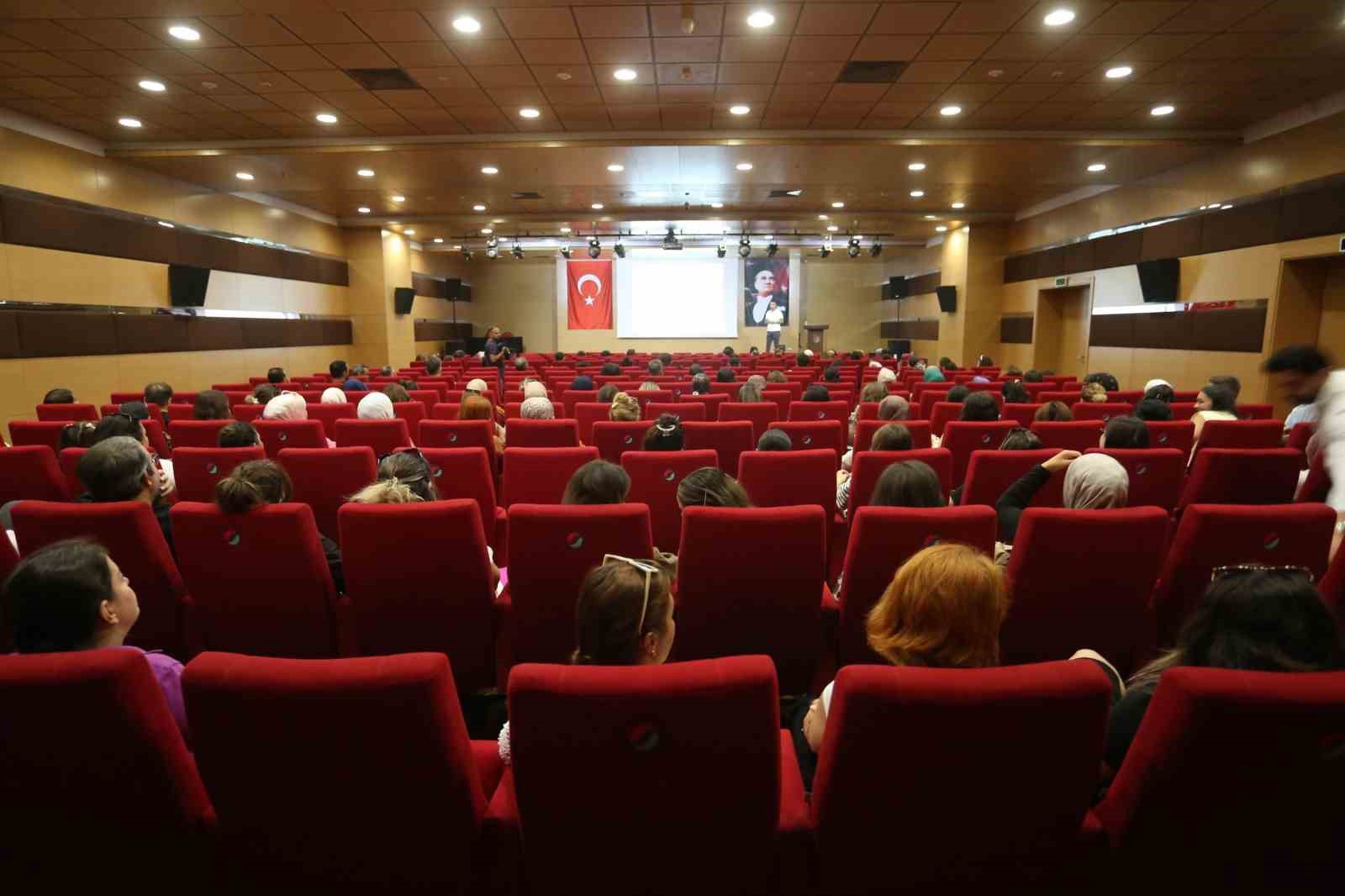 Kepez&rsquo;den kreş personeline yeni eğitim &ouml;ğretim d&ouml;nemi &ouml;ncesi "İş G&uuml;venliği Semineri"

