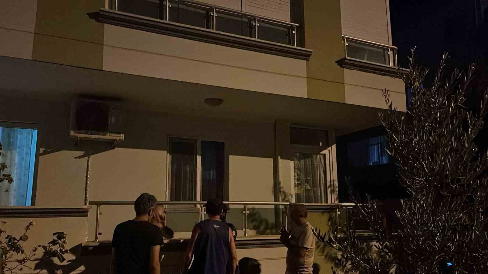 Molotoflu saldırının ilk görüntüleri ortaya çıktı, komşular yangına müdahale etti