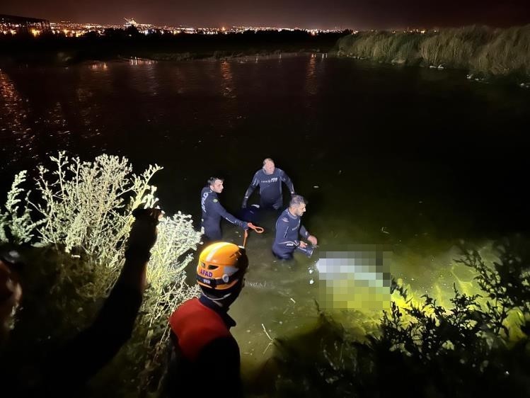 Erzurum&rsquo;da &ccedil;evre yolunda erkek cesedi bulundu
